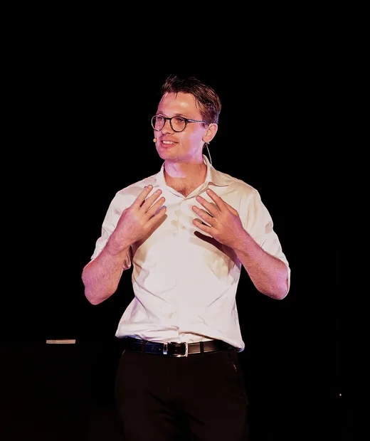 Sam King, comedy magician at Bristol Magic Theatre